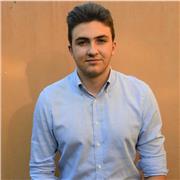 Estudiante de Ingeniería da clases de matemáticas y física